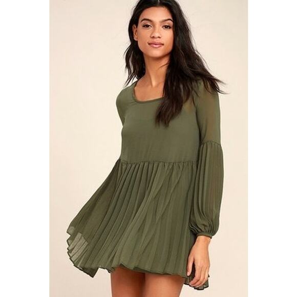 NWT Lulus Aim to Pleats Olive Green Long Sleeve Oversized Dress Size‎ Small - Picture 1 of 13